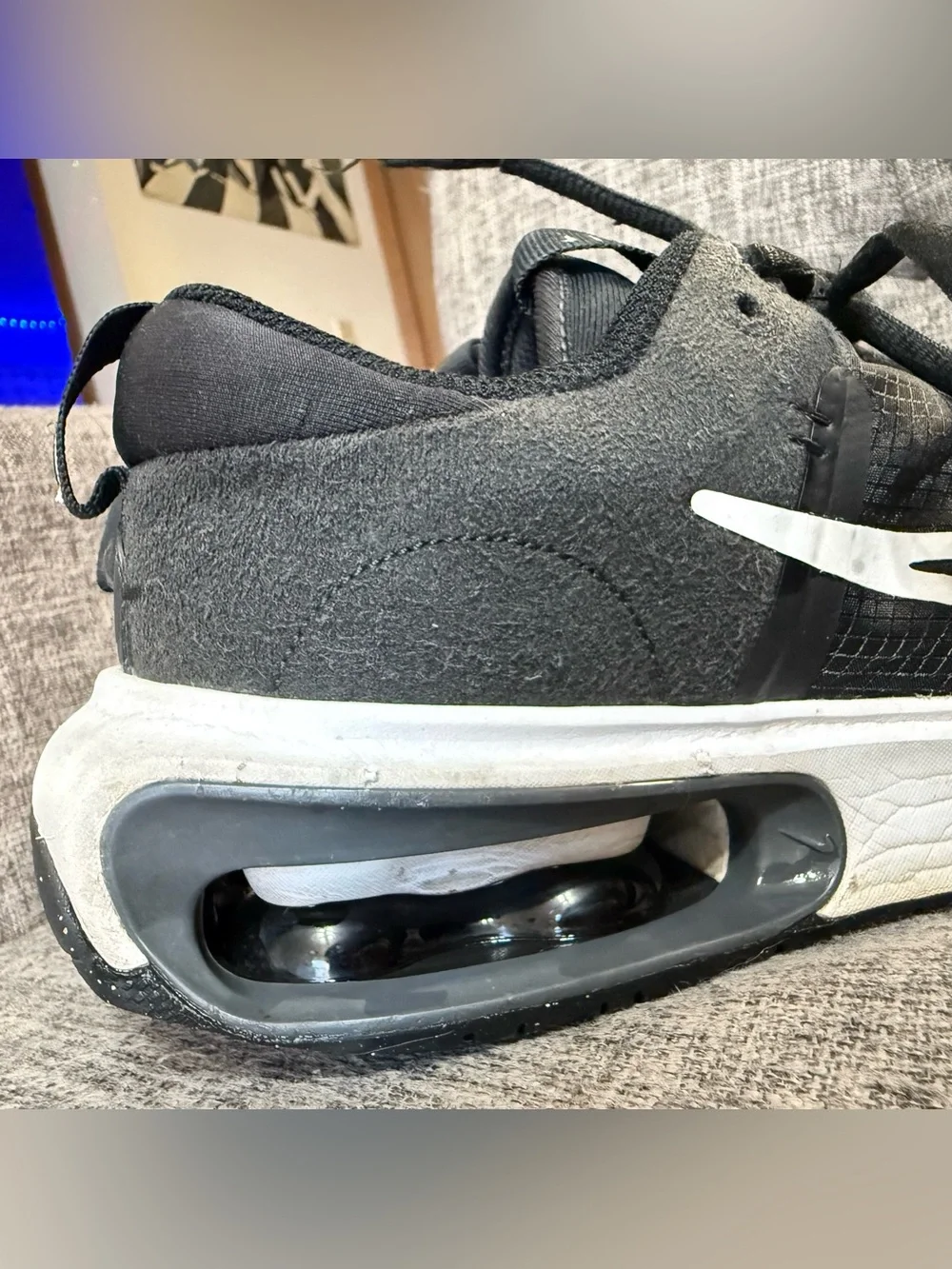 Women’s Size 7 Black and White Nike Airmax Running Shoes